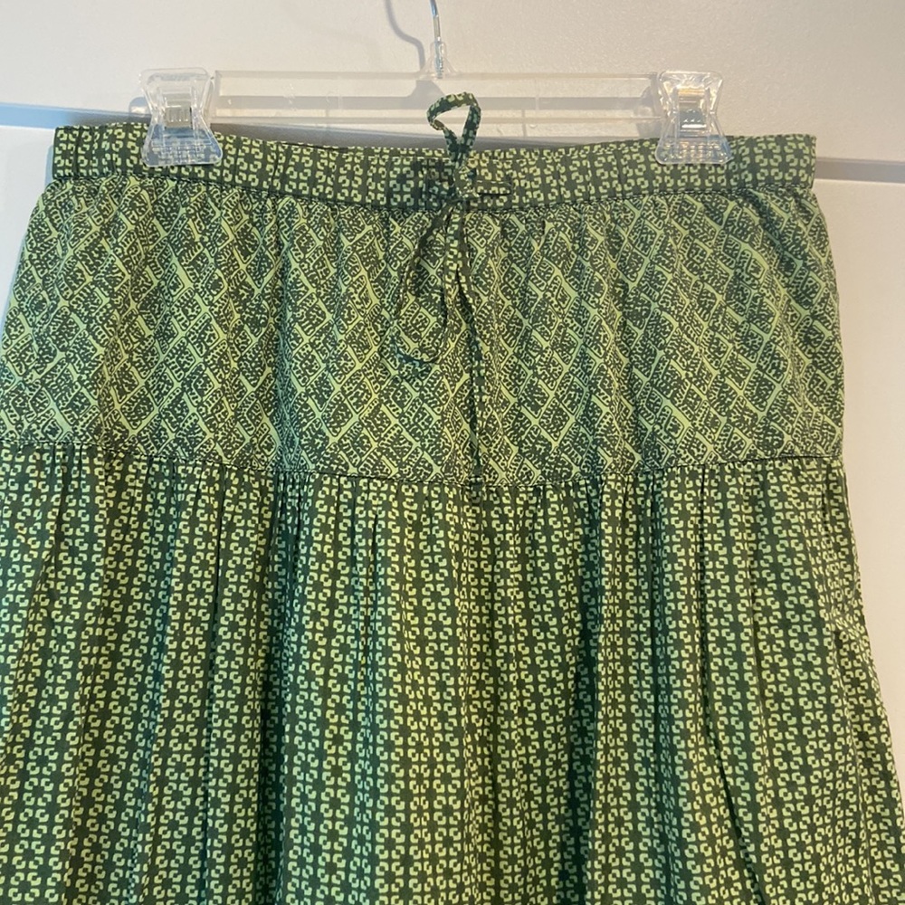 J Jill green size small tall maxi skirt beautiful pattern π EUC - Picture 2 of 10